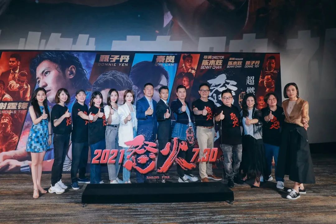 我六岁时,就被人用枪指着头 我六岁时,就被人用枪指着头