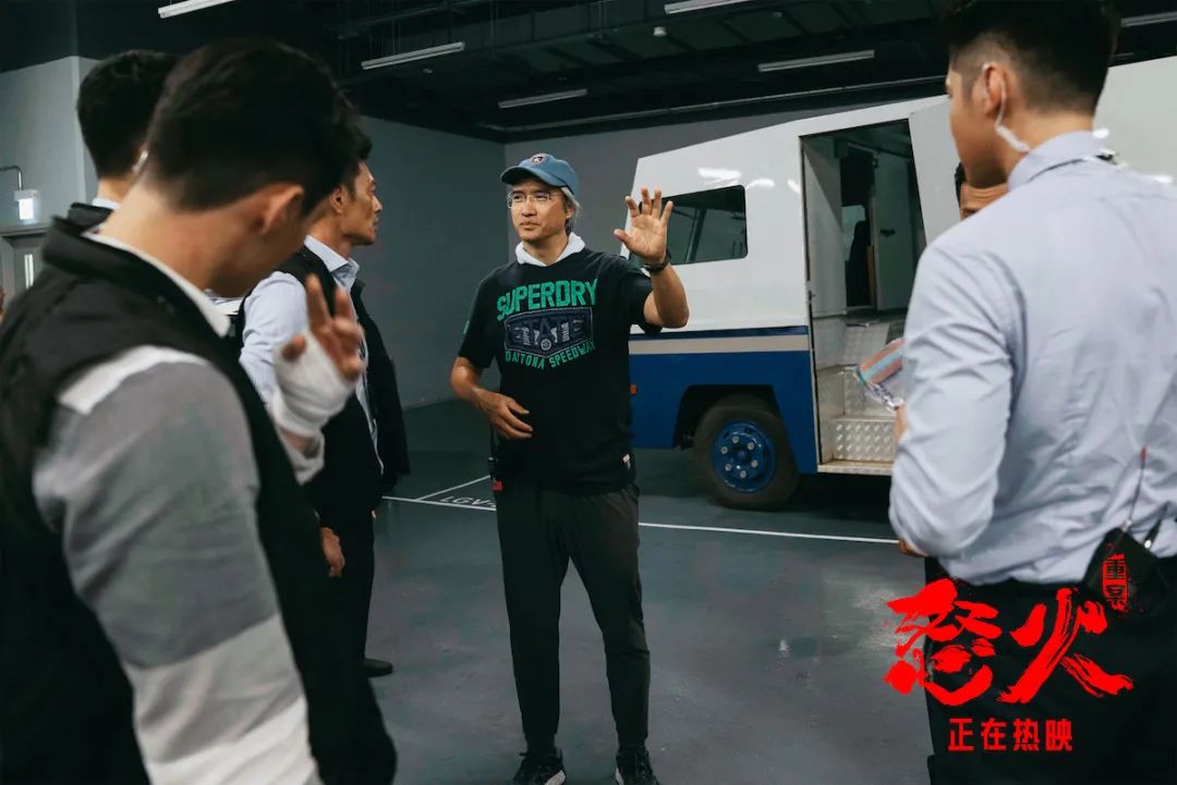 我六岁时,就被人用枪指着头 我六岁时,就被人用枪指着头