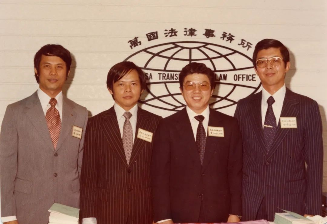 一名律师的自画像:如何形塑自己成为一名成功而受人敬重的律师 一名律师的自画像:如何形塑自己成为一名成功而受人敬重的律师
