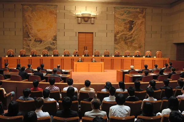 所谓法官到底是些怎样的人 所谓法官到底是些怎样的人