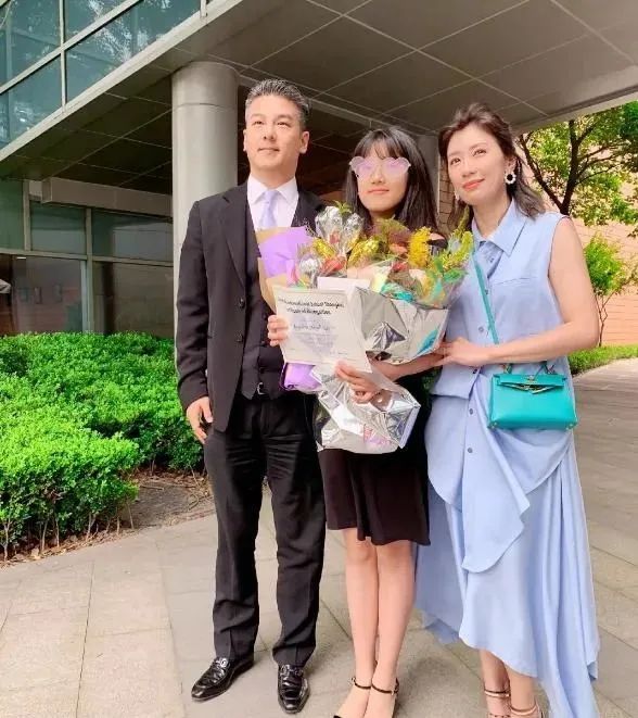 40岁后人生重来，普通女孩从贾静雯身上学什么？