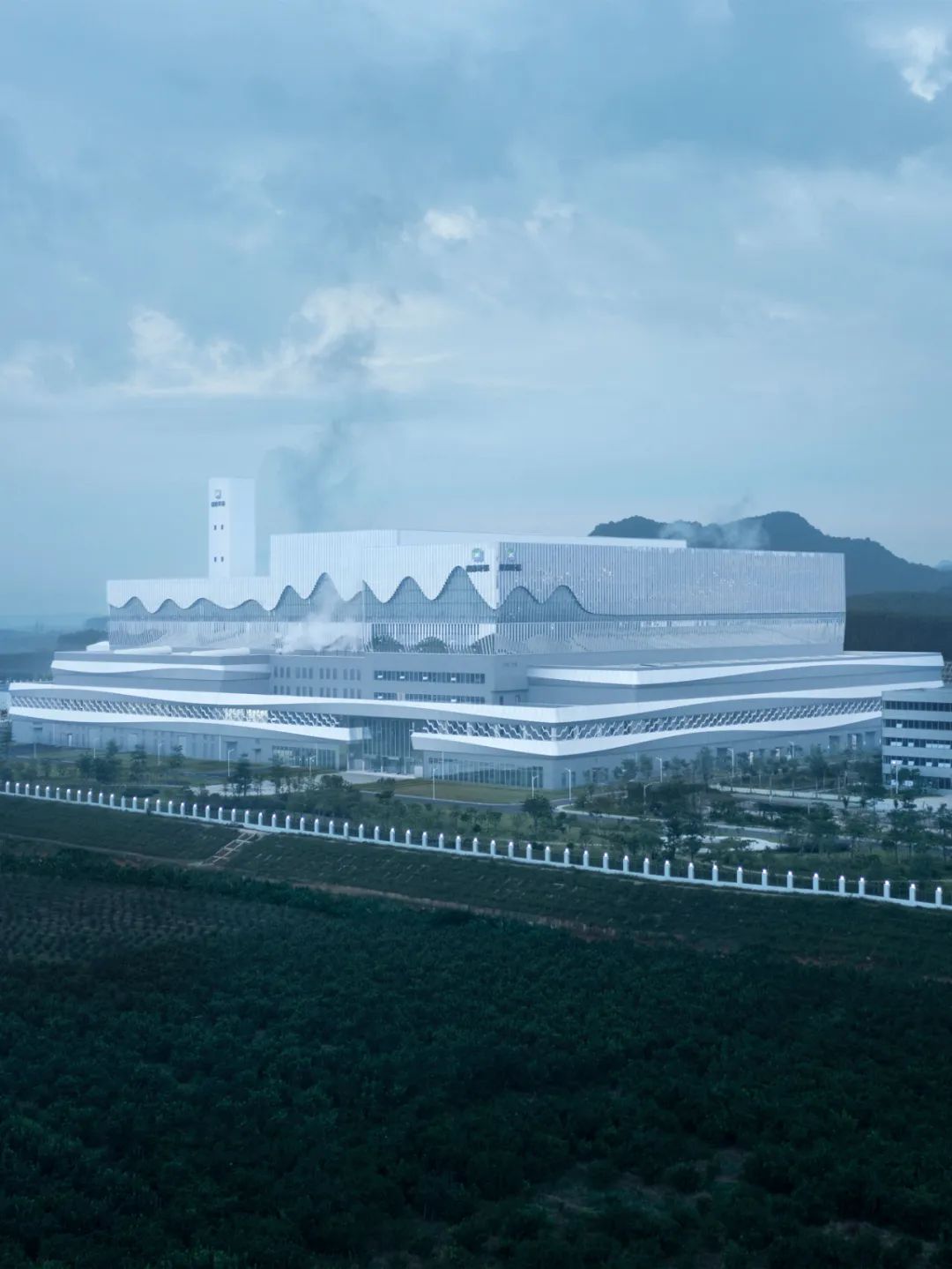 山之印象——南宁双定循环经济产业园生活垃圾清洁焚烧发电厂 山之印象——南宁双定循环经济产业园生活垃圾清洁焚烧发电厂